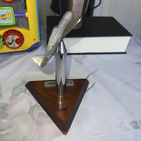 P-47 Thunderbolt Wood Base Pewter Steel Artillery Shell‎ Desktop Model - Picture 4 of 7